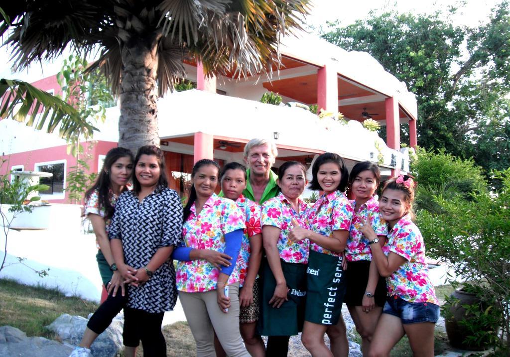 Mirabel Club Resort Pantai Jomtien Bagian luar foto