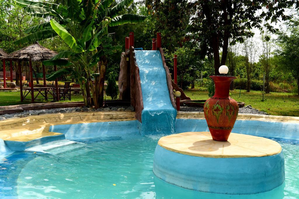 Mirabel Club Resort Pantai Jomtien Bagian luar foto