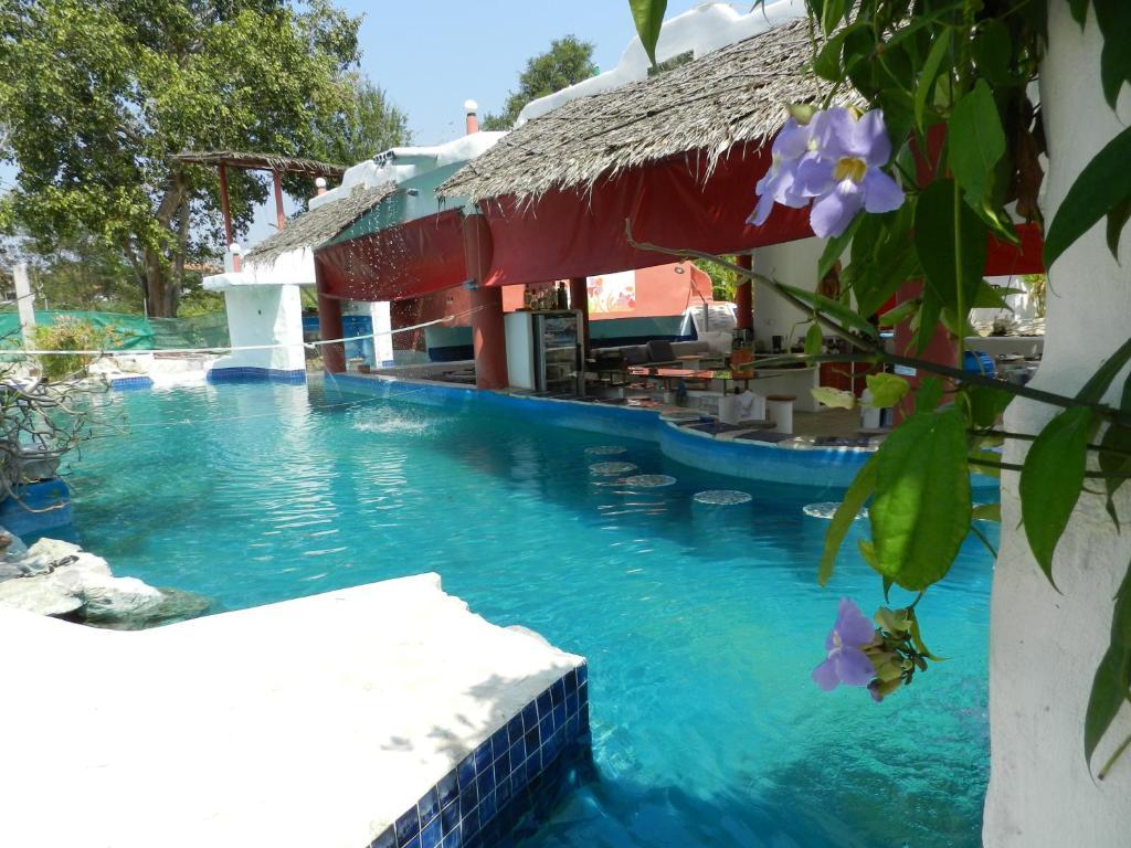 Mirabel Club Resort Pantai Jomtien Bagian luar foto